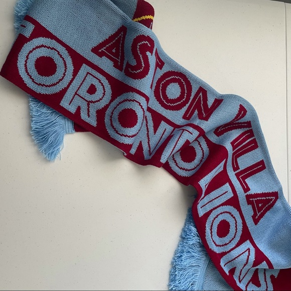 Aston Villa Toronto Lions Scarf - Picture 3 of 4